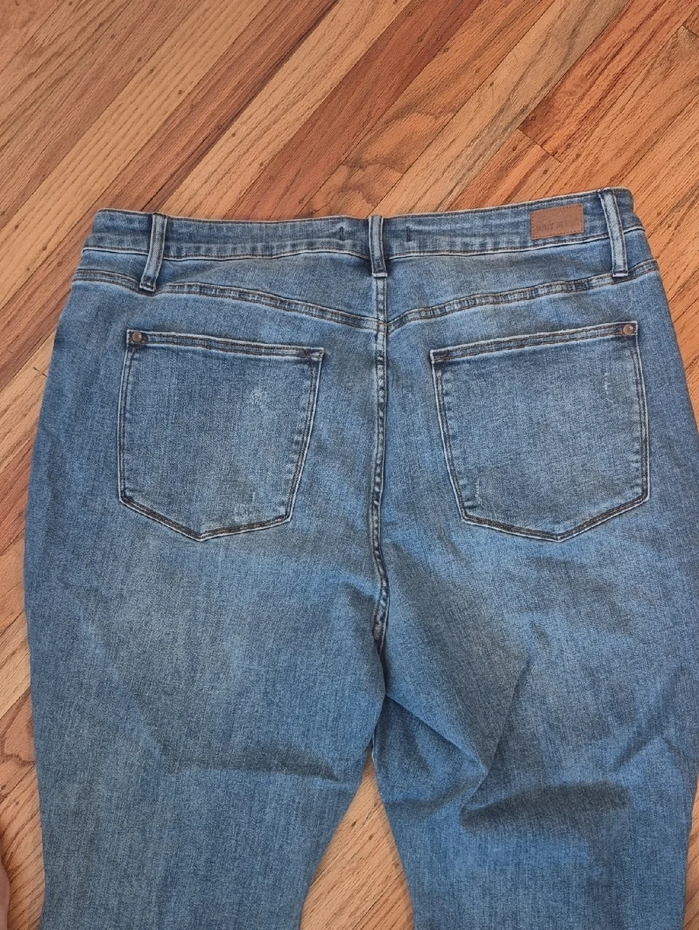 Judy Blue Jeans Womens Stretch Relaxed Fit Mid Rise Light Wash Fade Sz 22W